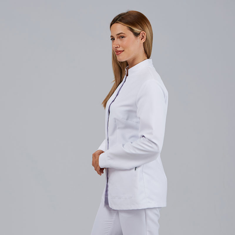 Chaqueta sanitaria de microfibra blanca de mujer Katia - casadelasbatas.com