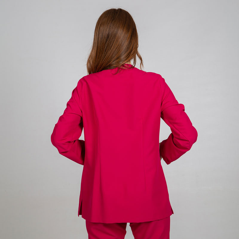 Casaca Aitana color frambuesa con corchetes - Gary's