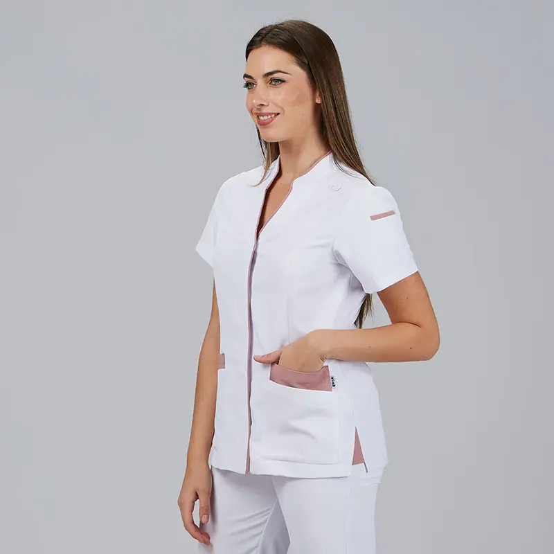 Casaca sanitaria blanca detalles Rosa Nude Ylena - Gary's 600094