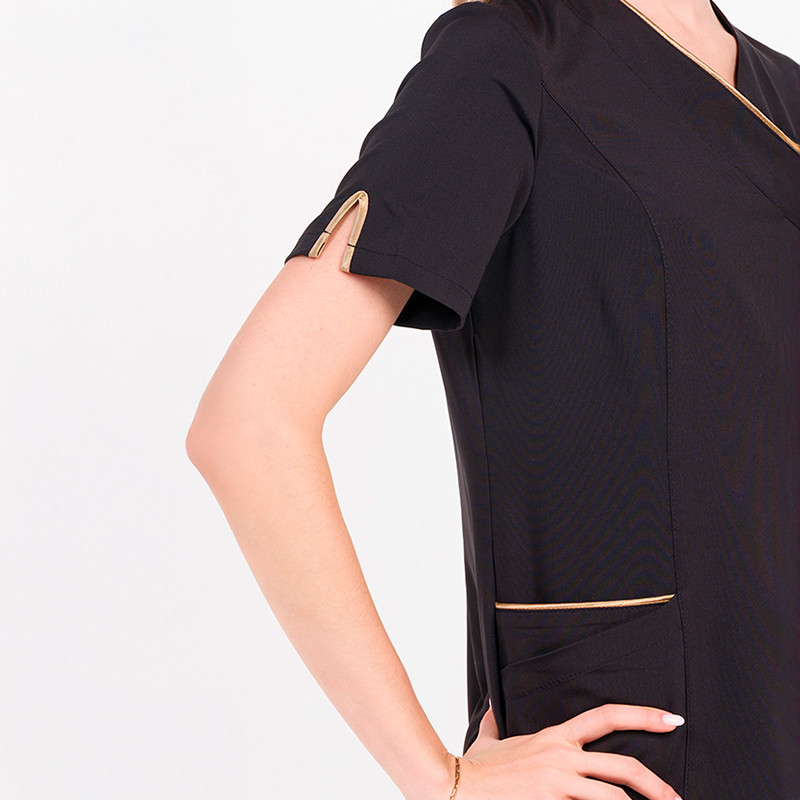 Chaqueta de microfibra negra con vivo dorado - Dyneke 8336786