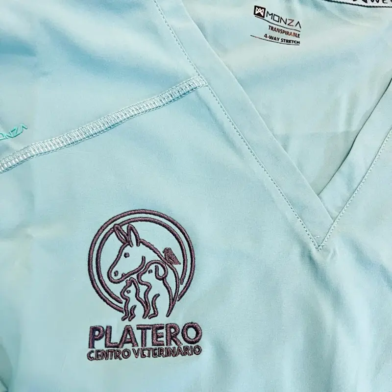 pijama veterinario con logo